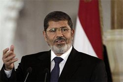 مرسي يدعو المصريين للتصويت على الدستور 15 ديسمبر الجاري