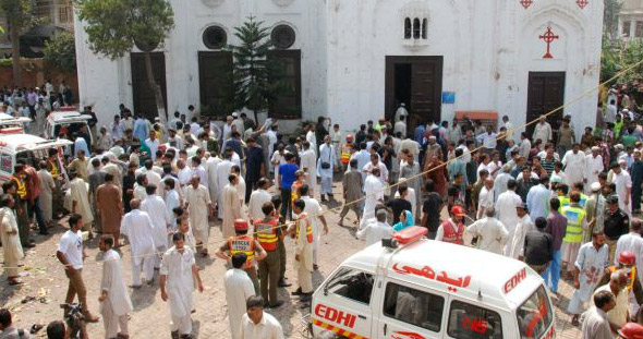 200 قتيل وجريح بتفجير كنيسة في بيشاور