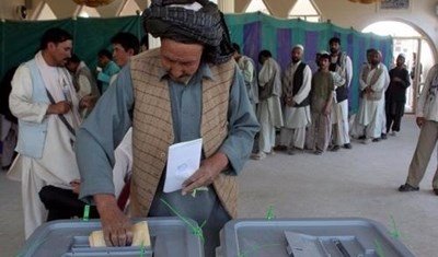 إنتخابات رئاسية تاريخية في أفغانستان