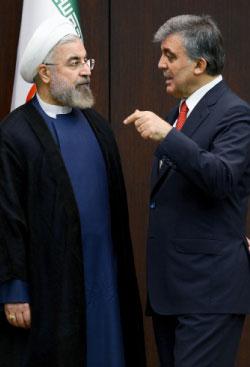 روحاني في أنقرة: تأكيد علی ضرورة التعاون لوضع حدٍّ للنزاع السوري