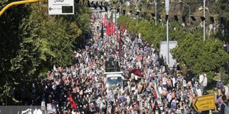 تشييع شهداء الحادث الارهابي في شيراز + صور