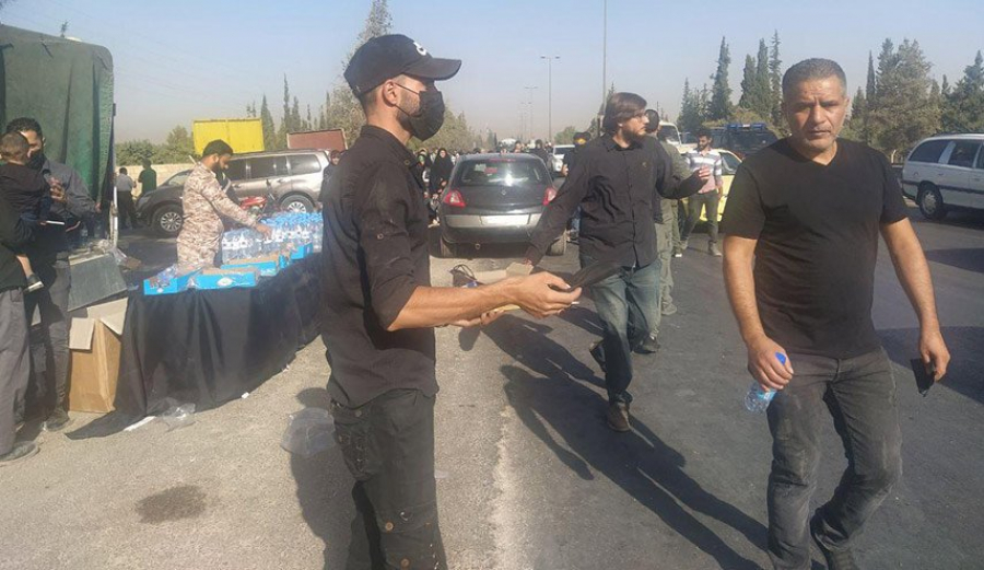 بالصور.. مسيرة الاربعين في طريق مطار دمشق الدولي