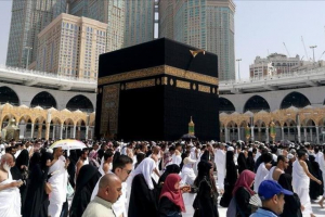 السعودية تستقبل أولى طلائع الحجاج