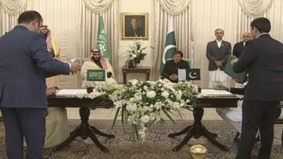 السعودية وباكستان توقعان 8 اتفاقيات بقيمة 20 مليار دولار