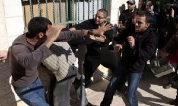 المستوطنون اليهود يرهبون الأطفال الفلسطينيين جسدياً ونفسياً
