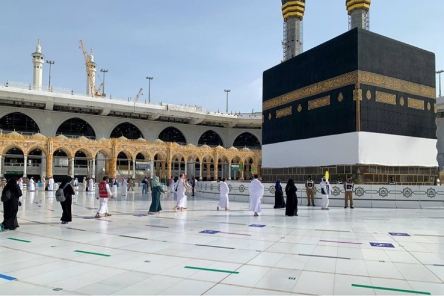 في ظروف استثنائية بسبب كورونا.. عشرات آلاف الحجاج يصلون إلى مشعر منى