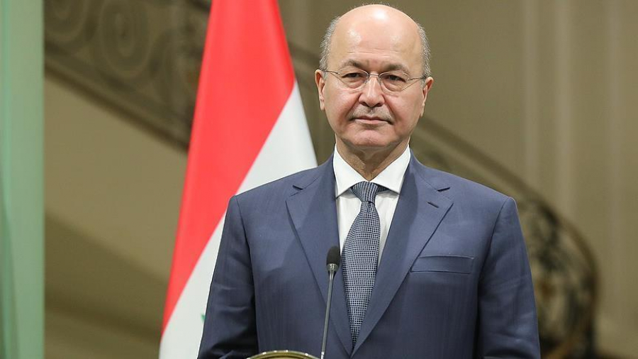 الرئيس العراقي يزور قطر الخميس ويدعو لحوار عربي وإقليمي شامل
