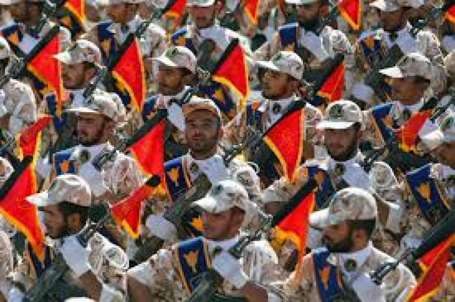 الحرس الثوري الإيراني يهدد بضرب واحتلال قواعد أميركية