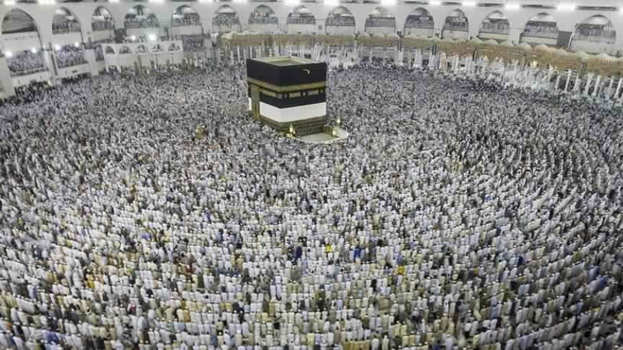 مكة.. أكثر من مليوني مصل يشهدون ختم القرآن بالمسجد الحرام