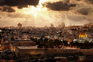 القدس عبر ودروس