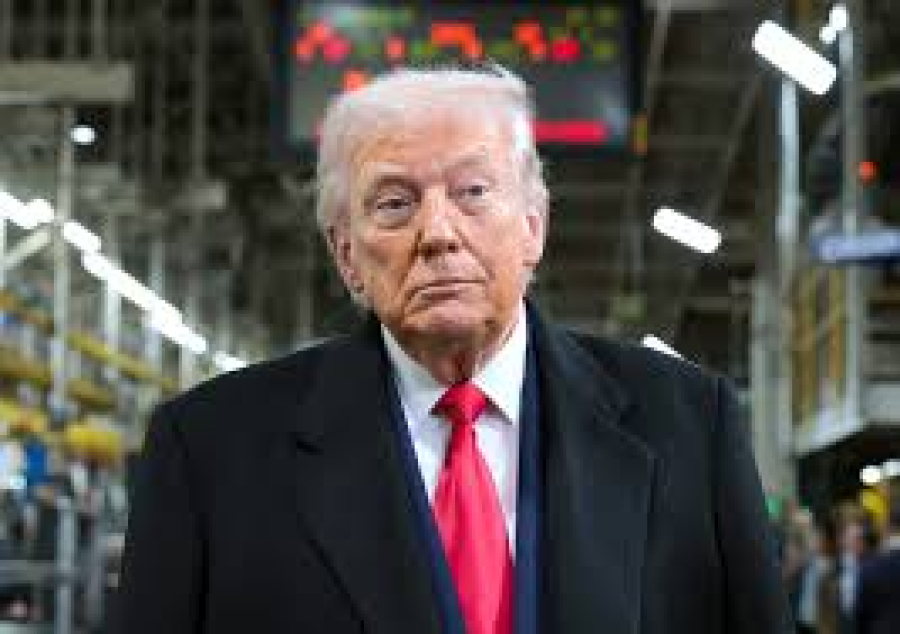 ترامب يعلن تمديد وقف إطلاق النار.. وإيران لن ترسل وفدها إلى باكستان الأربعاء