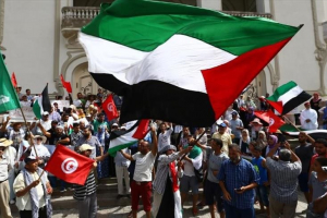 مئات التونسيين يخرجون في مسيرة غضب نصرة للأقصى