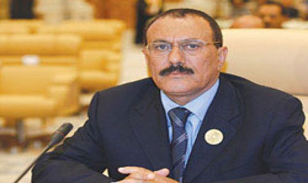 الرئيس اليمني يأمر القوى الامنية بحماية المتظاهرين