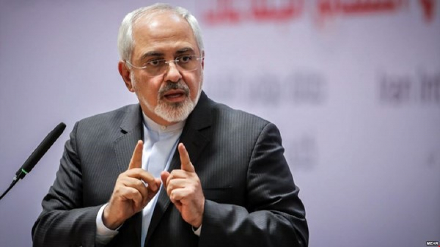 ظريف يسبتعد إجراء حوار مع واشنطن والأخيرة تنتظر اتصال طهران