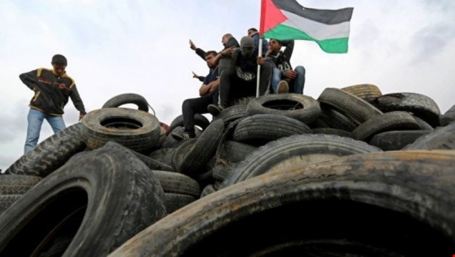 الفلسطينيّون يشيّعون شهداء الجمعة الثانية لمسيرة العودة في غزة