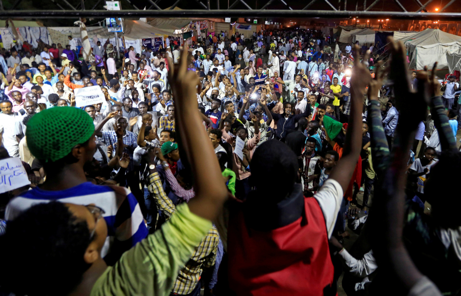 &quot;الحرية والتغيير&quot; في السودان تهدد بالعصيان المدني حتى تسليم السلطه للمدنيين