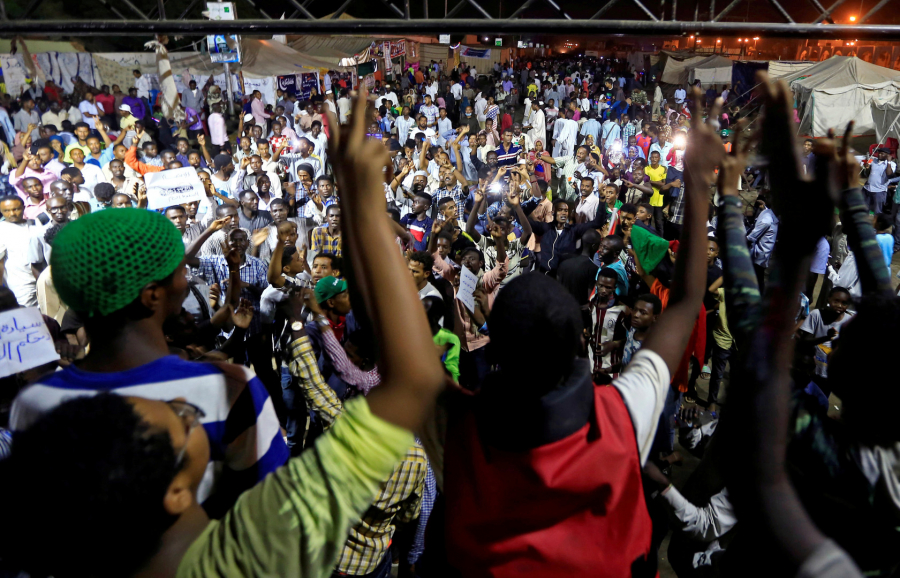 &quot;الحرية والتغيير&quot; في السودان تهدد بالعصيان المدني حتى تسليم السلطه للمدنيين