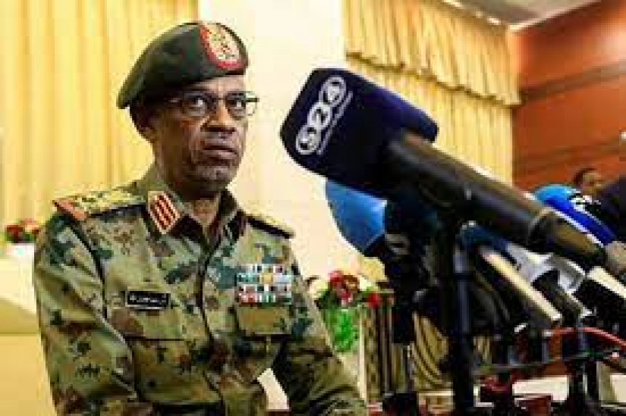 أزمة السودان- صراع الجهود الإقليمية والدولية.. مناقشة للحلول