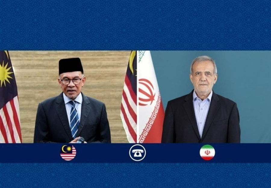 بزشكيان لرئيس وزراء ماليزيا: على الدول الإسلامية منع استمرار الجرائم في غزة