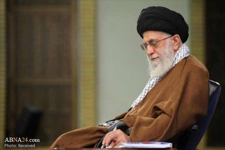 قائد الثورة الاسلامية يشكر الشعب على مشاركته الملحمية بذكرى انتصار الثورة