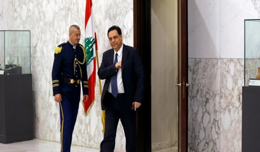 حسان دياب يقدم للرئيس اللبناني التشكيلة الوزارية الجديدة