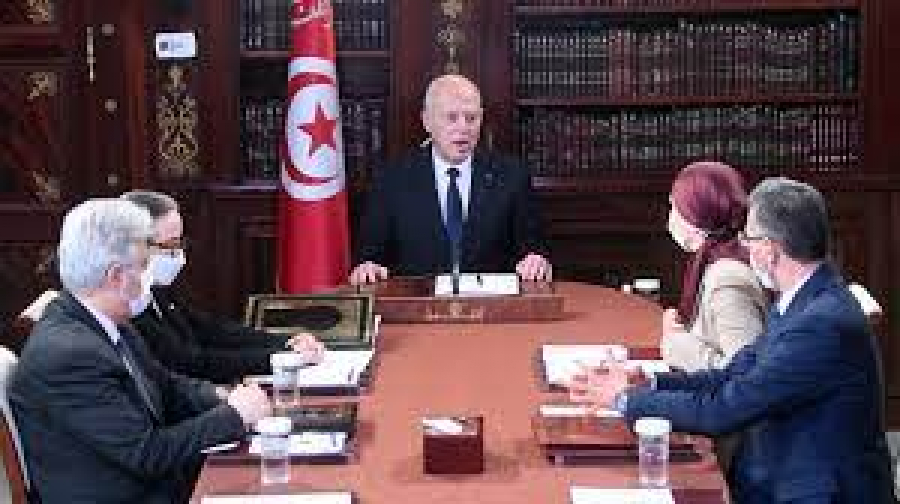 تونس.. انتقادات متصاعدة لخطة سعيد بشأن دستور جديد واتحاد الشغل يرفض التوافق &quot;المفروض بالقوة&quot;