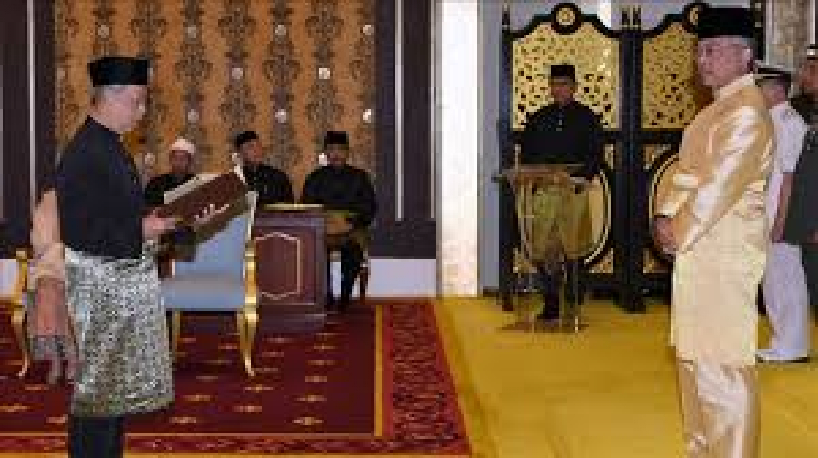 رئيس الوزراء الماليزي الجديد يؤدي اليمين الدستورية