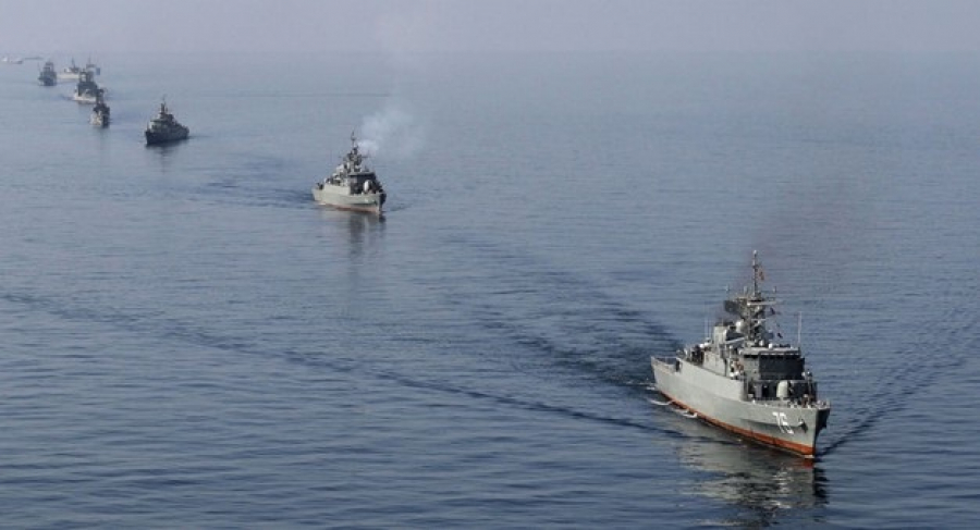 السفن الحربية الإيرانية في مضيق هرمز