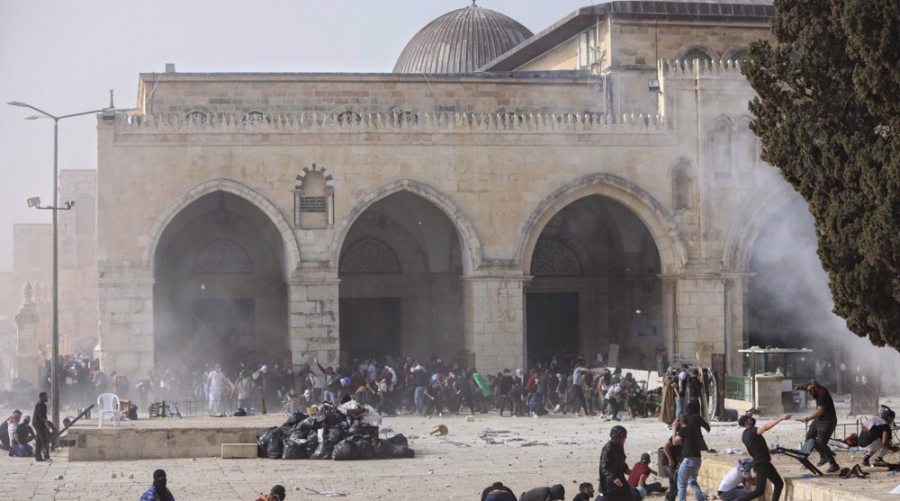 Hamas: Any Israeli attempt to divide al-Aqsa Mosque will have damaging consequences