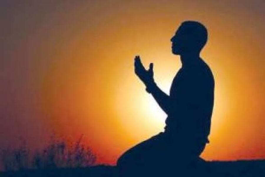 Hadith Foundations of Prostrating on the Earth in the Teachings of the Ahl al-Bayt