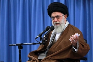&#039;Mainstream media distorts realities&#039;: Imam Khamenei