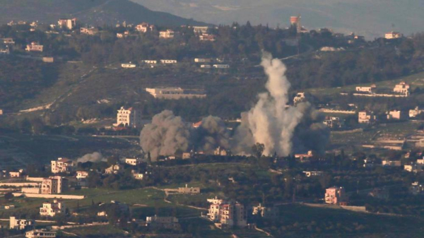 Israeli warplanes launch wave of attacks on targets in eastern, southern Lebanon