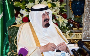 سفیر ایران استوارنامه خود را تقدیم پادشاه عربستان کرد