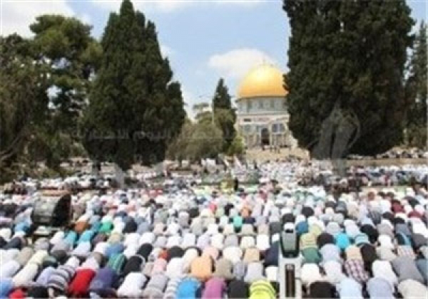 ۲۰۰ هزار فلسطینی نخستین نماز جمعه ماه رمضان را در مسجدالاقصی به جا آوردند