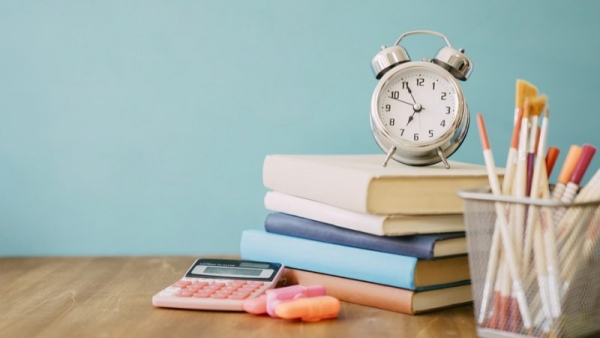 چگونه زمان خود را مدیریت کنیم؟ امام کاظم پاسخ دادند