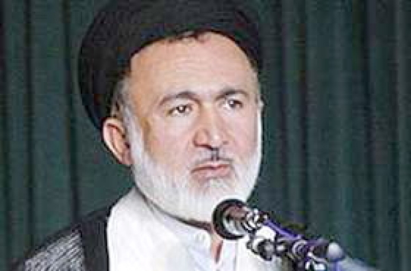 رفتار و سيره پيامبر اسلام و ائمه اطهار چراغ راهنماي زندگي بشر است