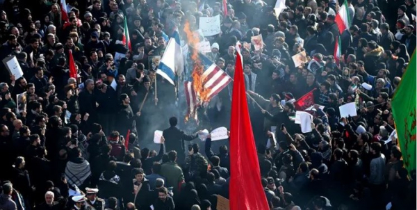 رویترز: تشییع پیکر سردار سلیمانی یادآور مراسم تشییع آیت‌الله خمینی بود