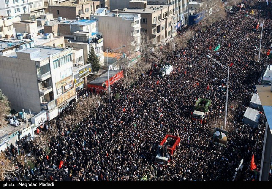 بهت‌وحیرت خبرنگاران خارجی حاضر در تشییع &quot;حاج‌قاسم سلیمانی&quot;