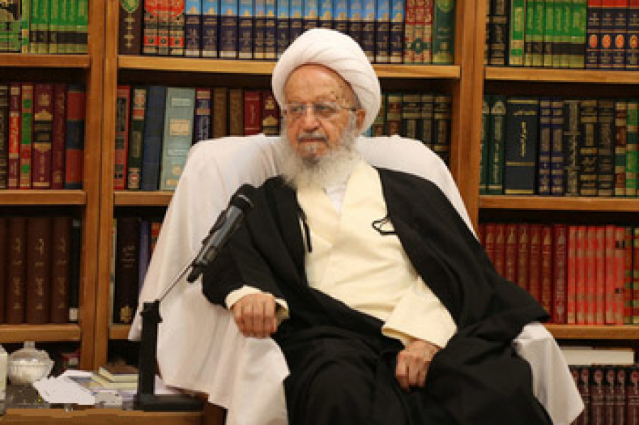 آیت‌الله مکارم شیرازی:  کمیته امداد افراد تحت پوشش خود را مجهز و مشغول کار کند