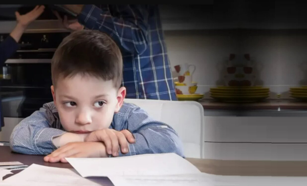 طریقه کنترل بهانه‌جویی و گریه‌های الکی کودکان