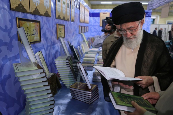 بیانات در دیدار پژوهشگران و کارکنان‌ مؤسسه «دارالحدیث» و پژوهشگاه «قرآن و حدیث» 1393/03/21