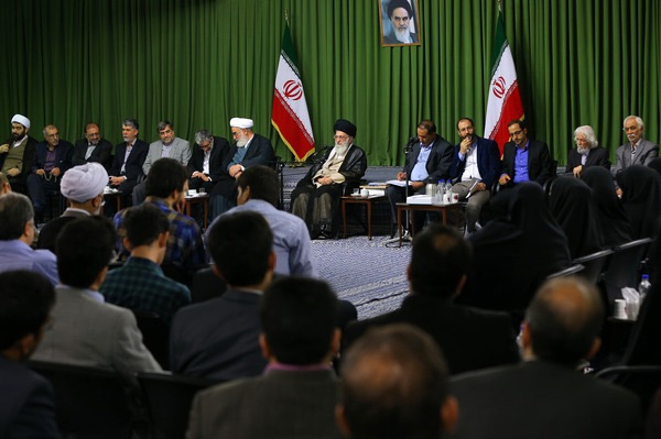 بیانات در دیدار شاعران 1393/04/21