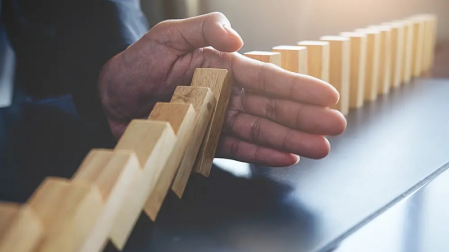 آیا آنچه برای خود نمی‌پسندیم، برای دیگران رواست؟ وصی پیامبر اسلام پاسخ دادند