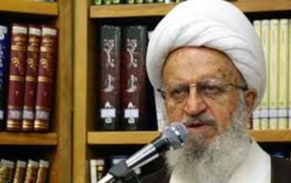 اهانت به مقدسات مذاهب پایبندی به ولایت نیست