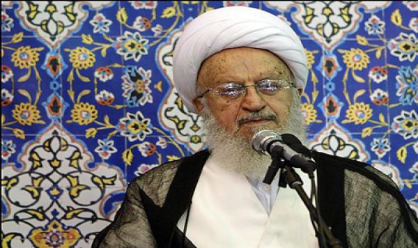 آیت‌الله مکارم شیرازی: برخی از قلم بدستان تلاش می‌کنند فرهنگ شهادت در جامعه کمرنگ شود