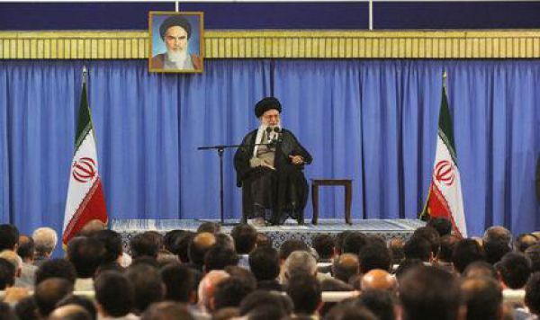 وفاداری ملت به راه نورانی شهیدان زمینه ساز استمرار شکست توطئه‌های سلطه‌گران