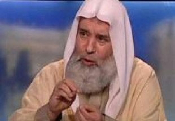 بر منابر ماه رمضان تقریب بین مذاهب و ادیان را تبلیغ کنید