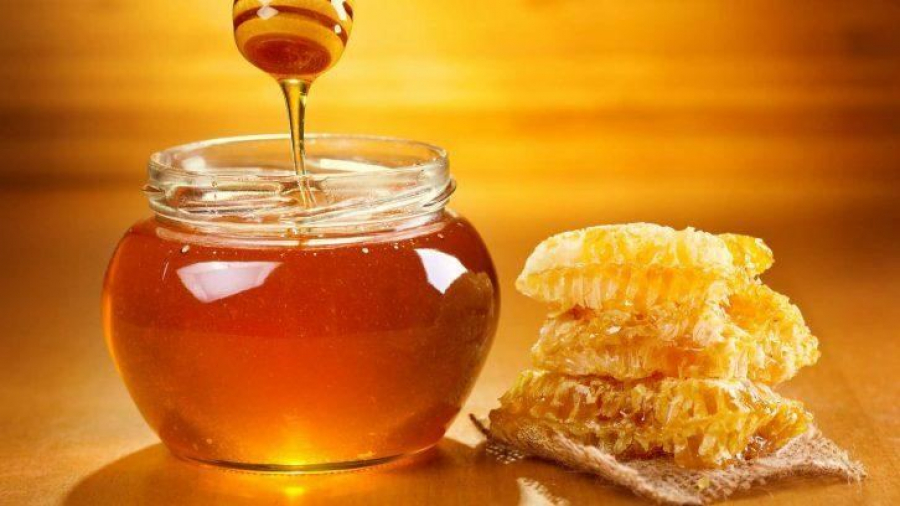 پیشگیری و بهبود بیماریها با عسل درمانی