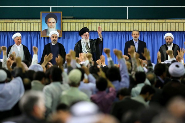 بیانات در دیدار مسئولان نظام و سفرای کشورهاى اسلامى 1393/03/06