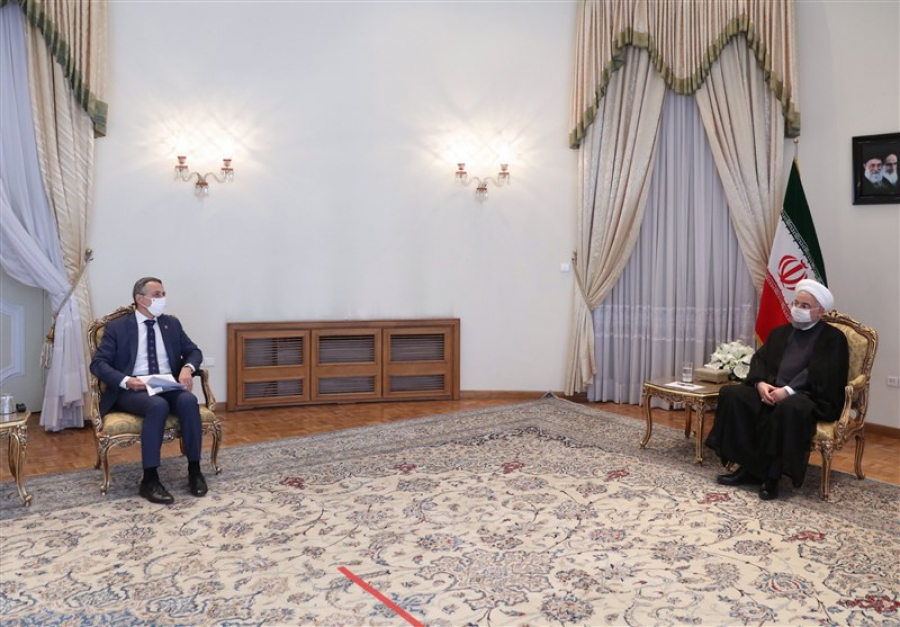 روحانی خطاب به وزیر خارجه سوییس: مردم ایران در برابر گردن کشی تسلیم نخواهد شد